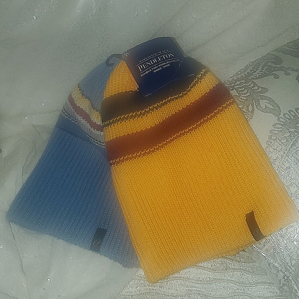 Pendleton beanies - Picture 2 of 3